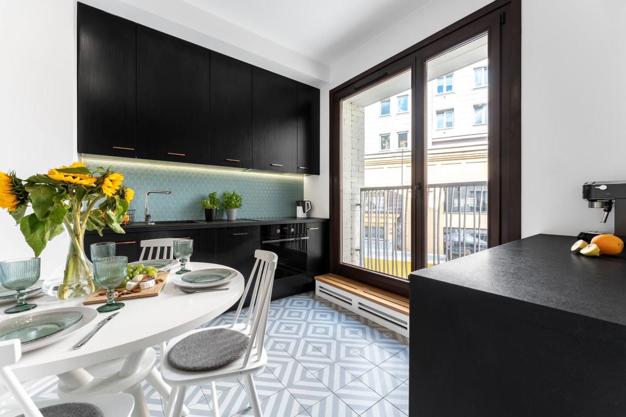 Oomph Street Art Apartment